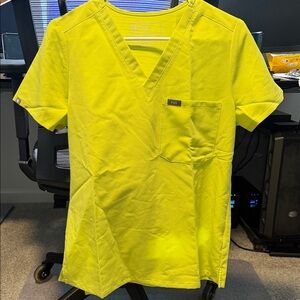 FIGS women citrine  Scrubs